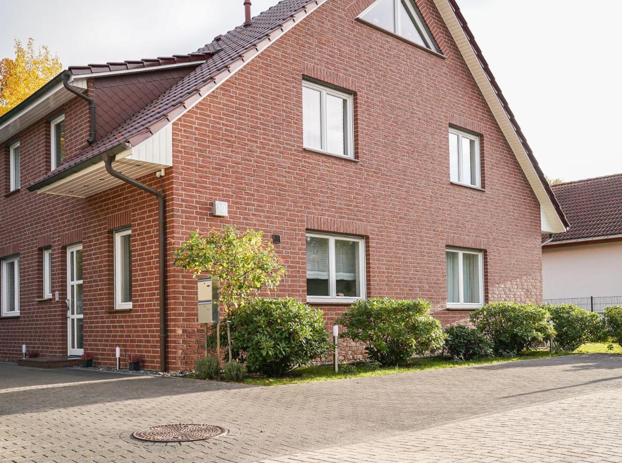 Modernes Stadthaus | Parkplatz | WiFi | Bad&Dusche | Küche Hanóver Exterior foto